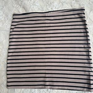 H&M Black and Cream Pencil Mini Skirt Work Size M